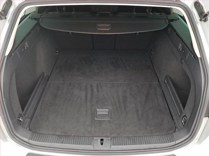Volkswagen Passat (2014) Comfortline 2.0 TDI, Tempomat - fotka 14 z 17