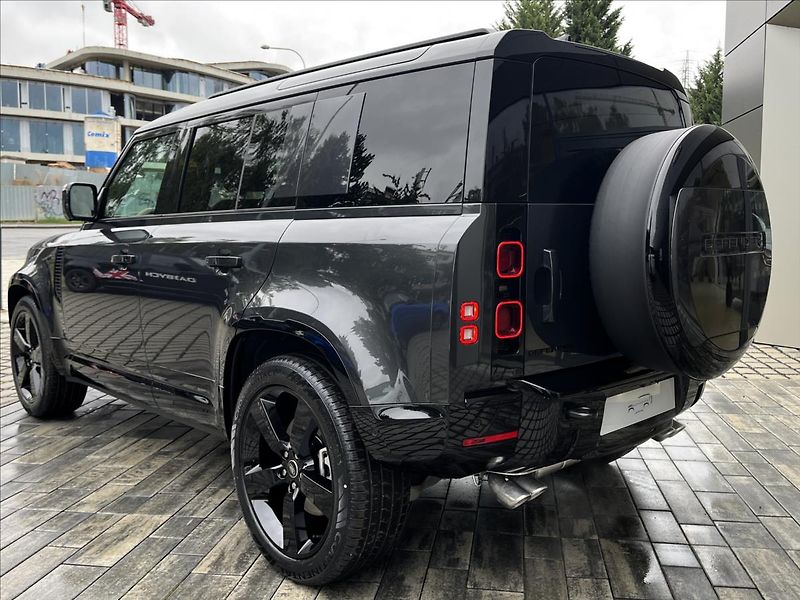Land Rover Defender (2026) 110 V8 P425 X-DYNAMIC HSE - fotka 4 z 35