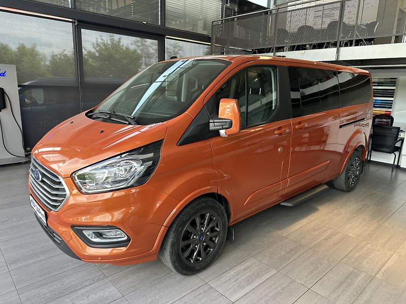 Ford Tourneo Custom Titanium L2 2.0 EB 150k man. - fotografie inzerátu