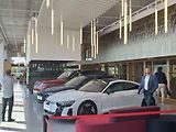 Nedaleko Poděbrad začíná fungovat největší autosalon ojetých aut v Evropě