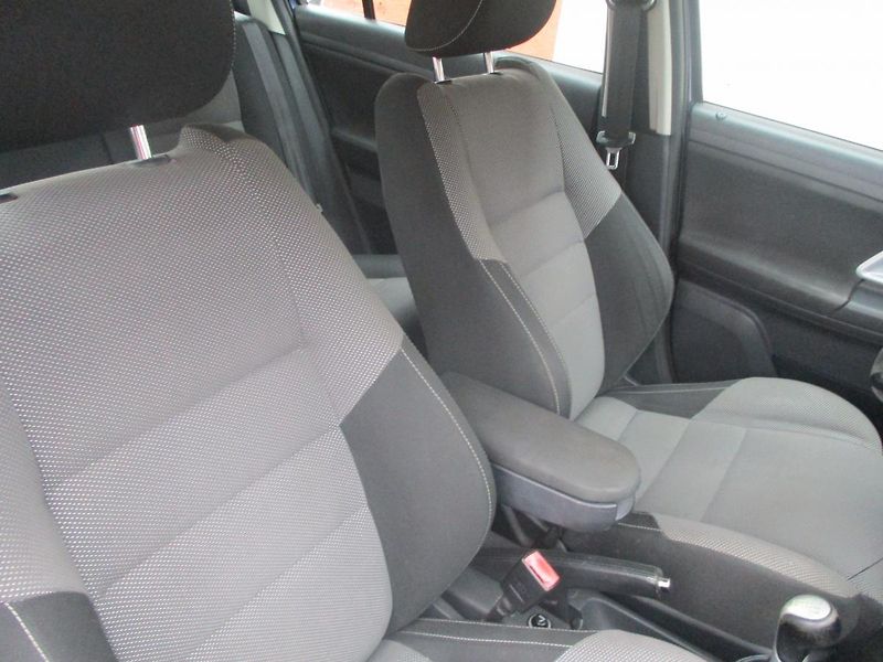 Škoda Fabia 1.4i 16V +SADA KOL - fotka 17 z 31