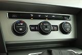 Volkswagen Passat (2016) 2.0 TDI, Navi, Tempomat - náhled 15