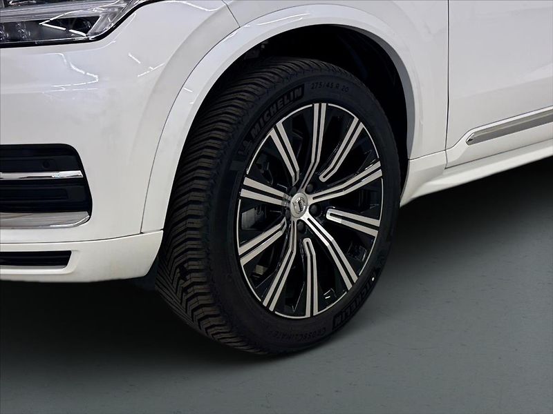 Volvo XC90 (2024) 2,0 B5 AWD PLUS Bright - fotka 6 z 15