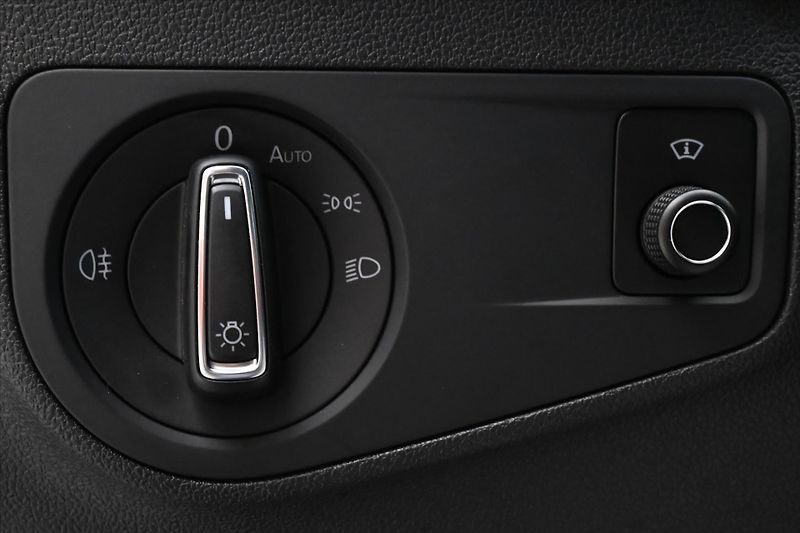 Volkswagen Tiguan 2,0 TDI 110 kW DSG Life Záruka - fotka 26 z 30