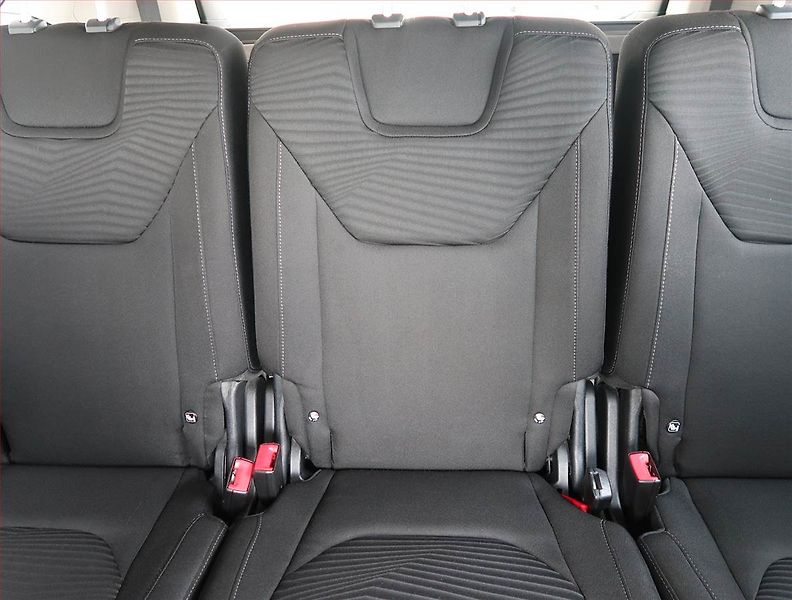 Ford S-MAX (2016) 2.0 TDCi, 7 míst, Navi - fotka 10 z 14