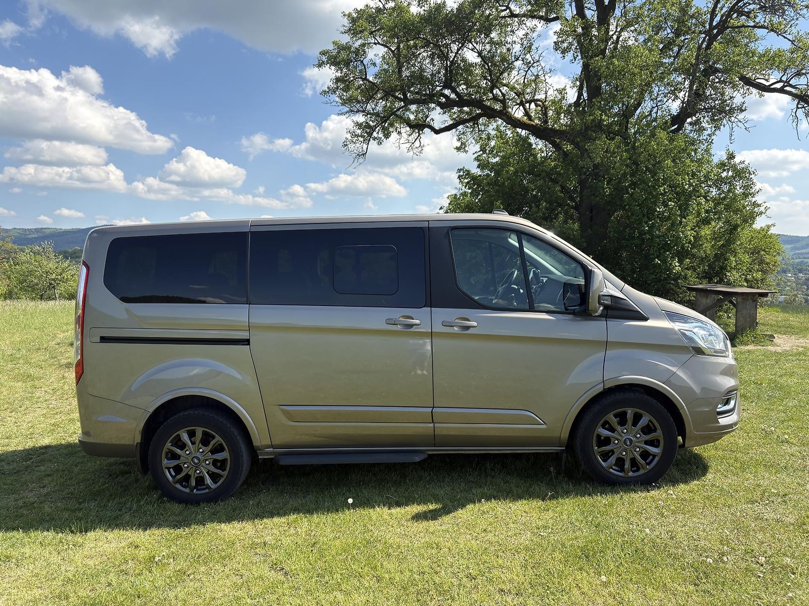 Ford Tourneo Custom 2,0 EcoBlue 