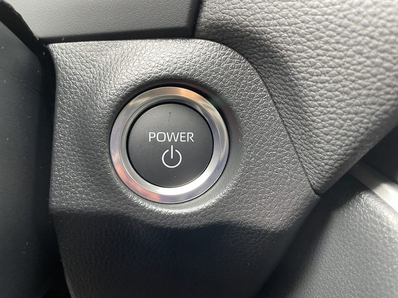Toyota RAV4 2.5 Plug-in Hybrid ODBĚR ihned - fotka 28 z 32