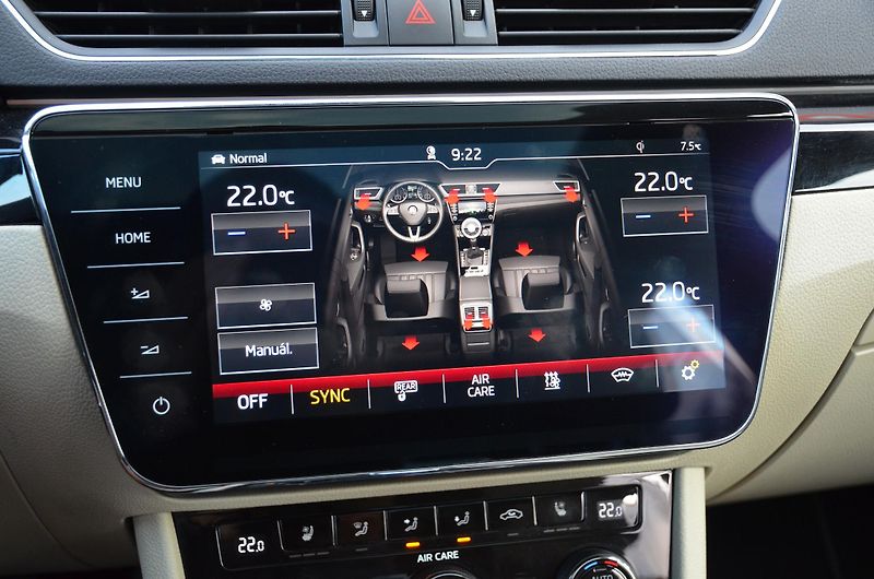 Škoda Superb (2017) 2.0 TSi 206kW DSG 4x4 L&K / ČR - fotka 39 z 50