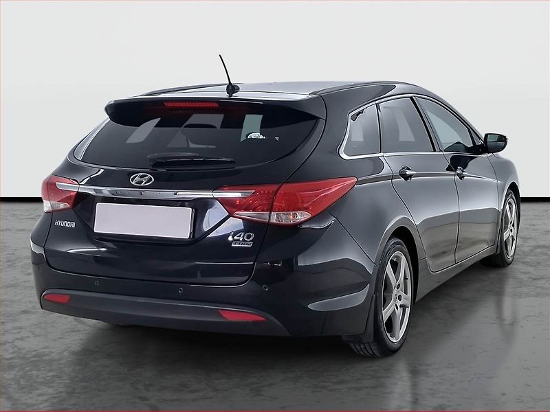 Hyundai i40 (2012) 1.7 CRDi, Navi, Xenony - fotka 5 z 24