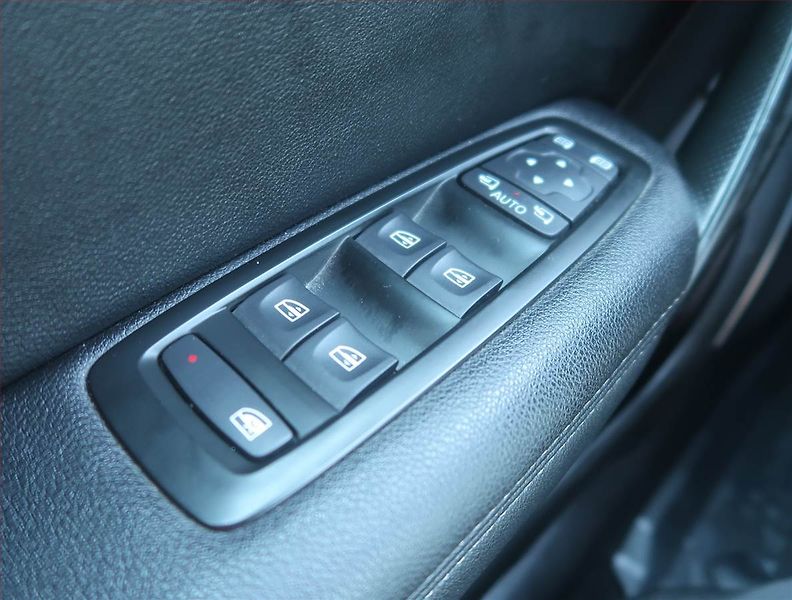 Renault Mégane (2018) 1.5 dCi, Navi, Tempomat - fotka 15 z 15