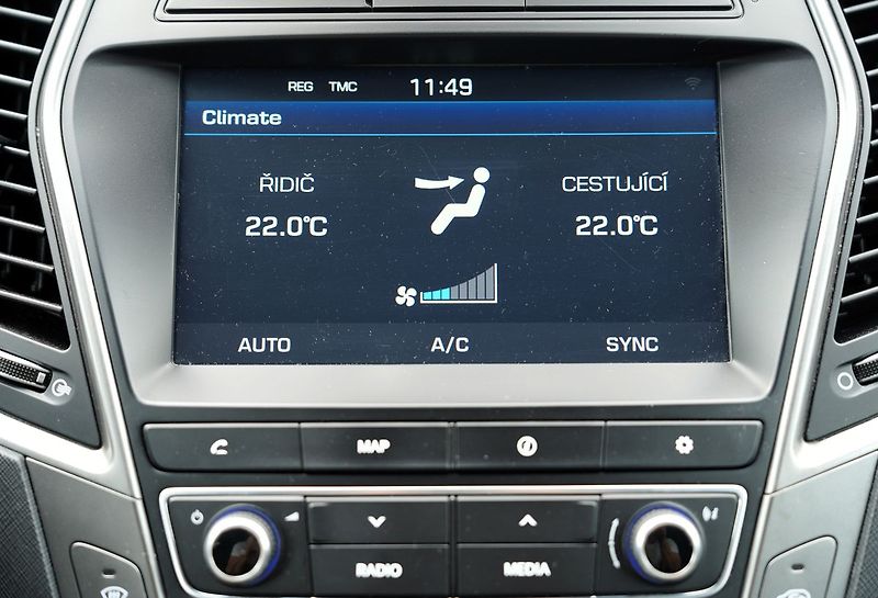 Hyundai Santa Fe 2.2 CRDi 4WD/Style/4x4/CZ - fotka 38 z 50