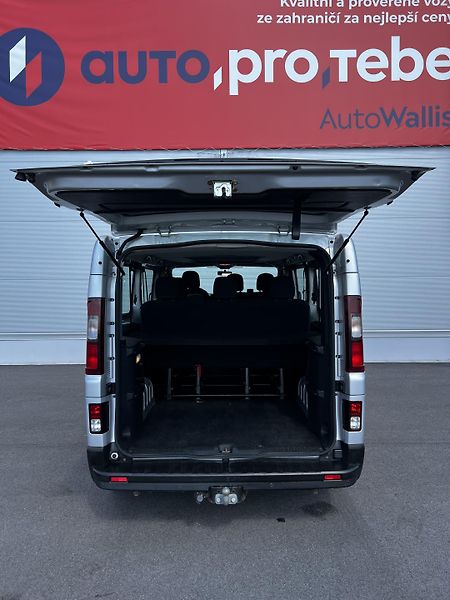 Renault Trafic 1.6dCi 92kW Passenger TZ 9Míst - fotka 18 z 18