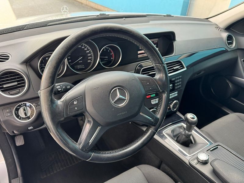 Mercedes-Benz Třídy C (2012) C 200 CDI kombi - fotka 7 z 47