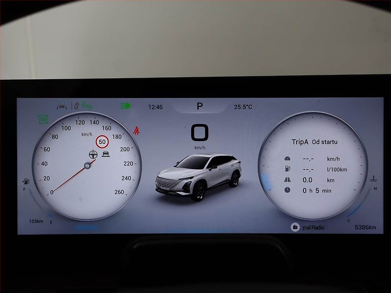 Omoda 5 (2025) Basic 1.6 T - fotka 9 z 17