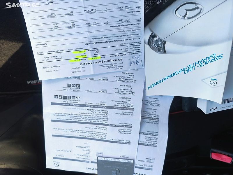 Mazda 2 1,3i,KRÁSNÁ,SERVISKA,70KM,1MAJ - fotka 9 z 22