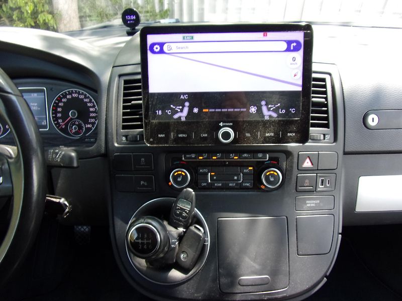 Volkswagen Multivan (2014) 2.0TDi103kW WEBASTO 2xŠOUPAČKY - fotka 11 z 27