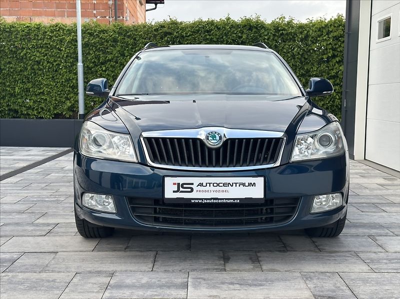 Škoda Octavia 1,8 TSI 152PS  II FL Family - fotka 2 z 44