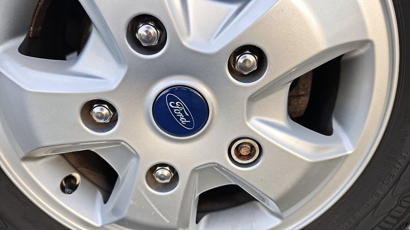 Ford Tourneo Custom (2016) - fotka 14 z 17
