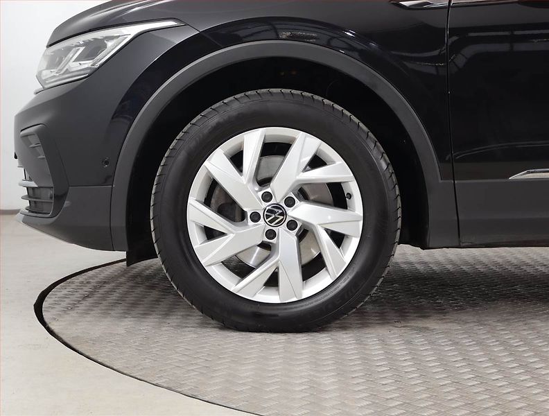 Volkswagen Tiguan (2021) Elegance 2.0 TDI - fotka 15 z 24
