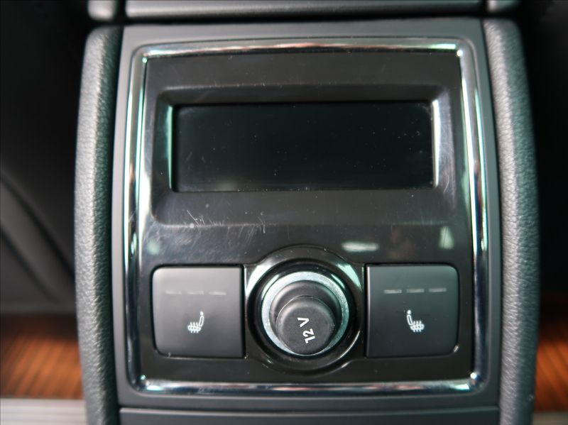 Škoda Superb 2,0 TDi,103kW,NovéČR,Elegance - fotka 20 z 28