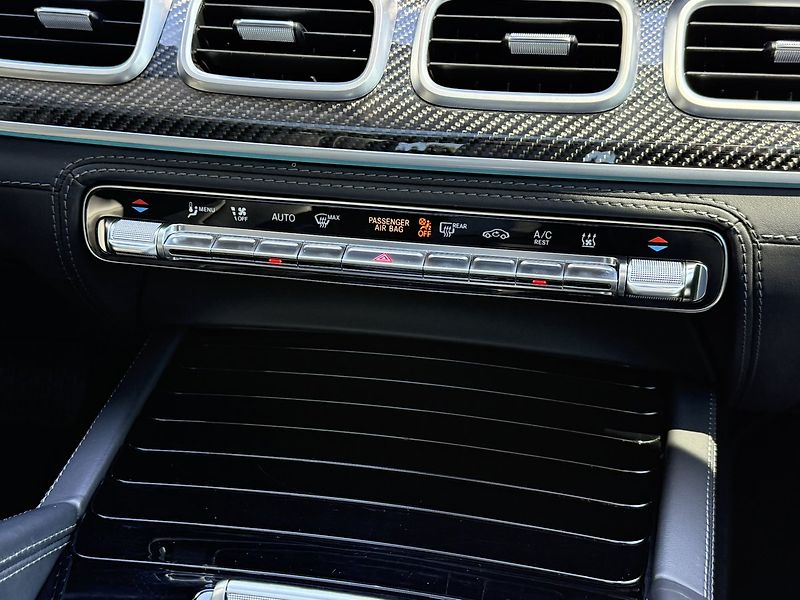Mercedes-Benz GLE (2022) 350 de 4MATIC SUV - fotka 29 z 61