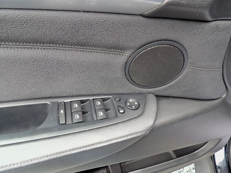 BMW X6 M50d LED HUD Softclose ČR - fotka 17 z 32