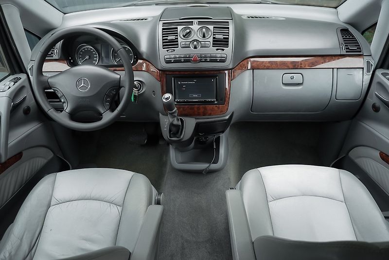 Mercedes-Benz Viano 220 cdi AMBIENTE - fotka 29 z 39