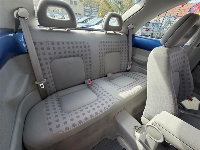 Volkswagen New Beetle 1,9 TDi 66 kW  Klima,VyhřSedad - fotka 23 z 32