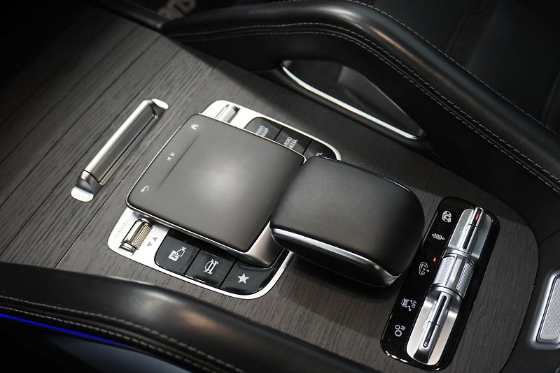Mercedes-Benz GLS 63 AMG FULL OPTIONS - fotka 24 z 50