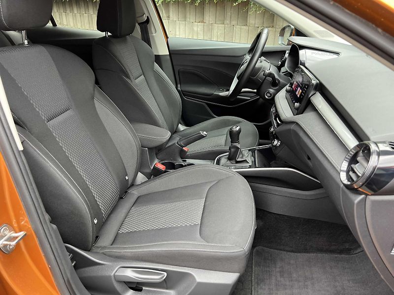 Škoda Fabia 1.0 TSi 81 kW CRYSTAL LIGHTING - fotka 6 z 18