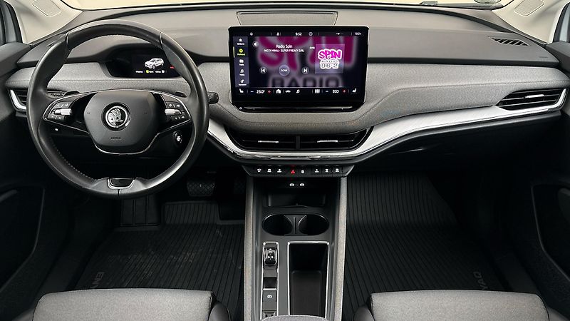 Škoda Enyaq 82 kWh AUT 80 Loft - fotka 8 z 29