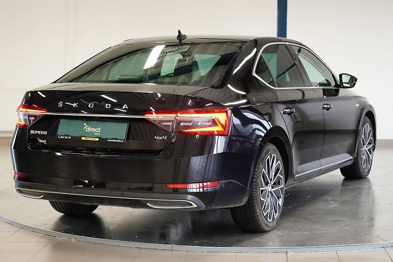 Škoda Superb - fotka 2 z 6