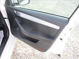 Škoda Octavia 1,6 TDI, DSG,tažné,serv.kniha, - náhled 10
