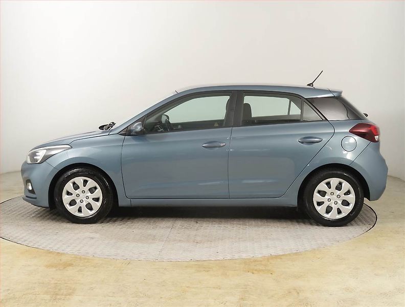 Hyundai i20 (2019) 1.2, Serv.kniha - fotka 3 z 15