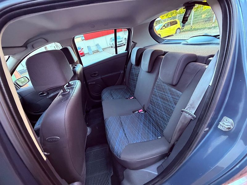 Renault Clio 1.2, ČR - fotka 11 z 21