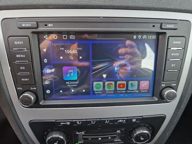 Škoda Octavia Ambition 1.4 TSI, 90kW - fotka 15 z 36