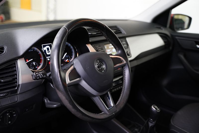Škoda Fabia - fotka 14 z 24
