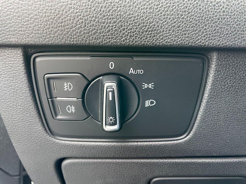 Volkswagen Passat (2020) Com. 2.0TDi 110kW! DSG! Navi! - fotka 22 z 37