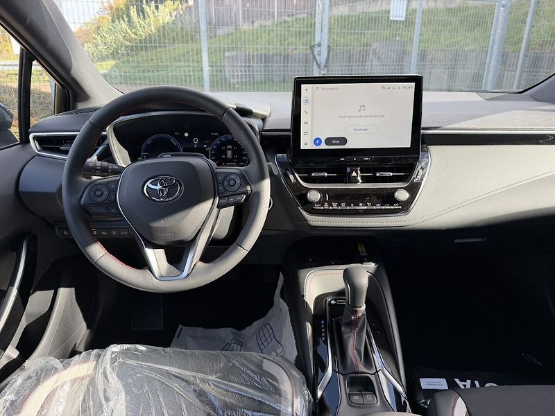 Toyota Corolla TS 1.8 Hybrid GR SPORT - akční - fotka 5 z 7