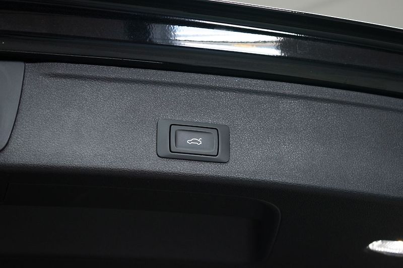 Audi A4 2.0 TDI KAMERA*ACC*VIRTUAL*DPH - fotka 40 z 42