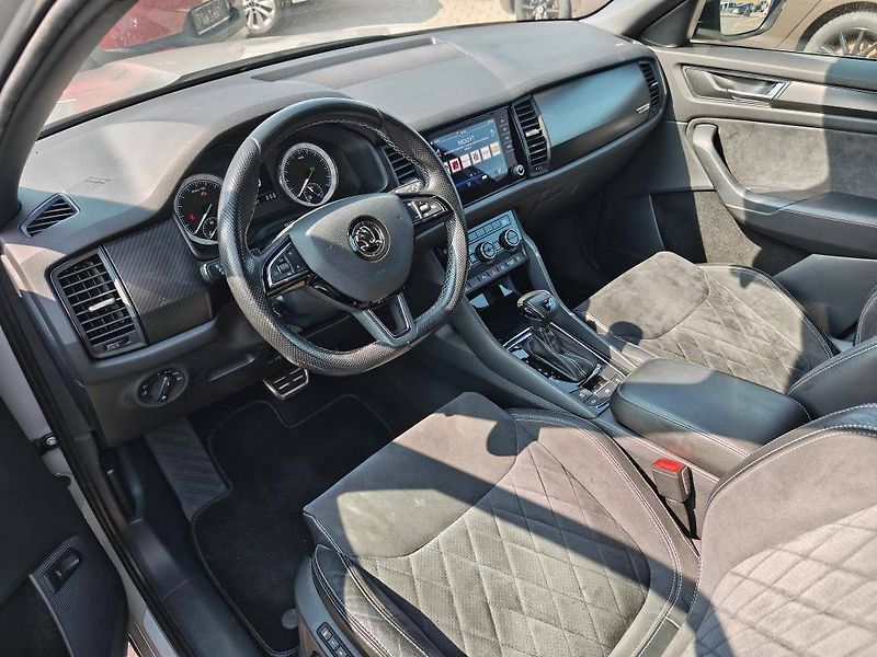 Škoda Kodiaq Sportline DSG 2,0TDI - fotka 5 z 26