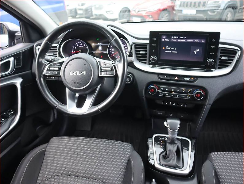 Kia Ceed (2021) 1.5 T-GDI, Automat, Serv.kniha - fotka 7 z 19