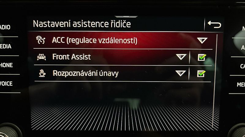 Škoda Kodiaq 2.0 TSI DSG 4x4 RS - fotka 28 z 32
