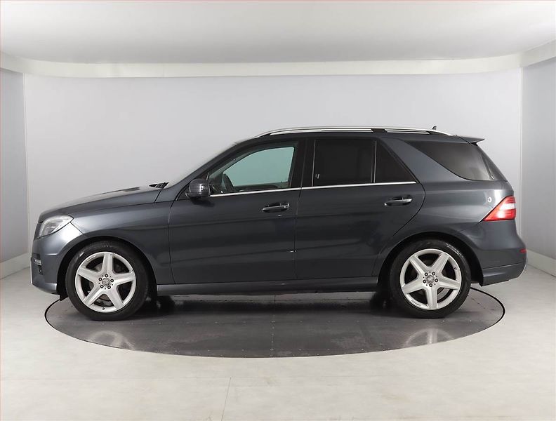Mercedes-Benz Třídy M (2012) ML 350 BlueTEC, 4X4, Automat - fotka 3 z 27