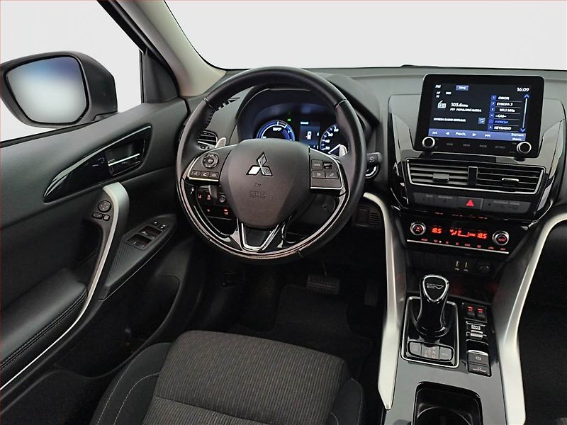 Mitsubishi Eclipse Cross (2021) Plug-in-Hybrid - fotka 7 z 18