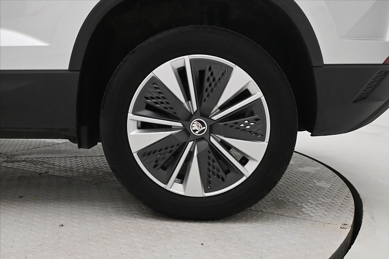 Škoda Karoq 2,0 TDI 85 kW DSG EL.KUFR Záru - fotka 31 z 31