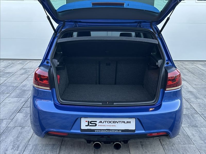 Volkswagen Golf 2,0 TSI 271PS  R M/T 4x4 - fotka 36 z 48