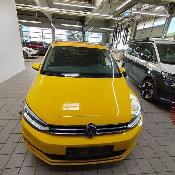 Volkswagen Touran (2019) 2,0 TDi - Comfortline - DSG - fotka 2 z 8