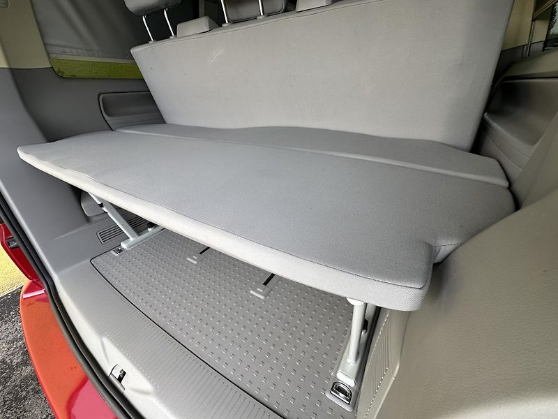 Volkswagen California (2011) Beach /103kW *1.Maj.*5.Míst*TZ - fotka 33 z 41