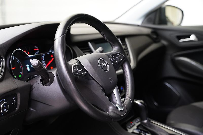 Opel Grandland X - fotka 14 z 27